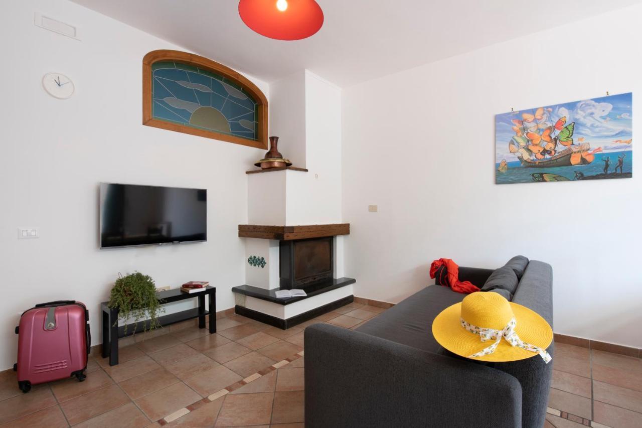 Casa Fiore Pontone Bagian luar foto